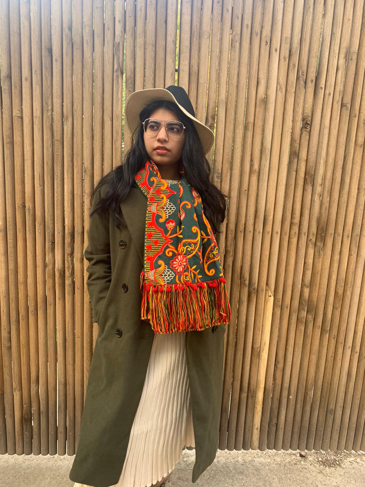 Verte profonde | Echarpe avec de jolies broderies