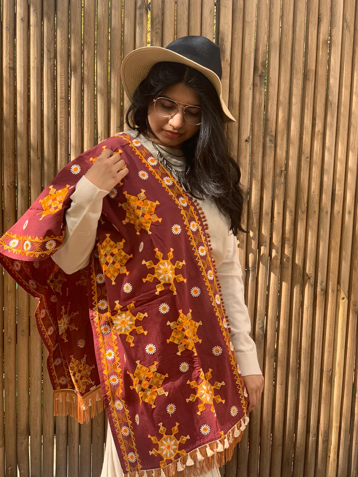 Deep Wine | Echarpe avec motifs ethniques