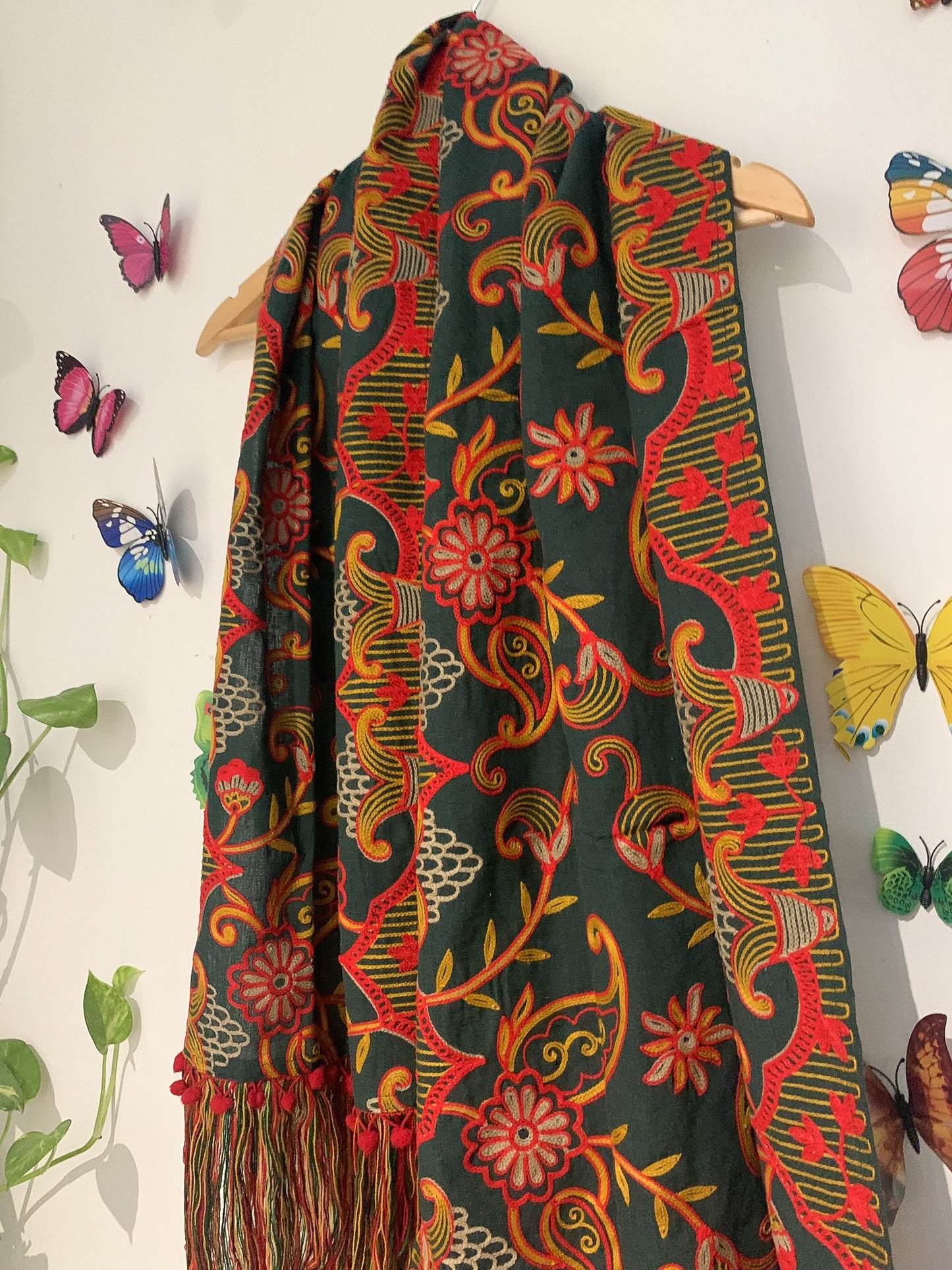 Verte profonde | Echarpe avec de jolies broderies